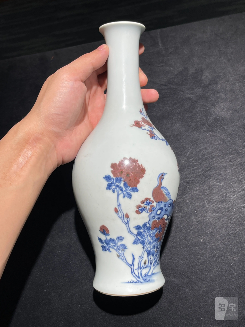 清康熙 安窑青花釉里红花鸟纹橄榄瓶 - 图3